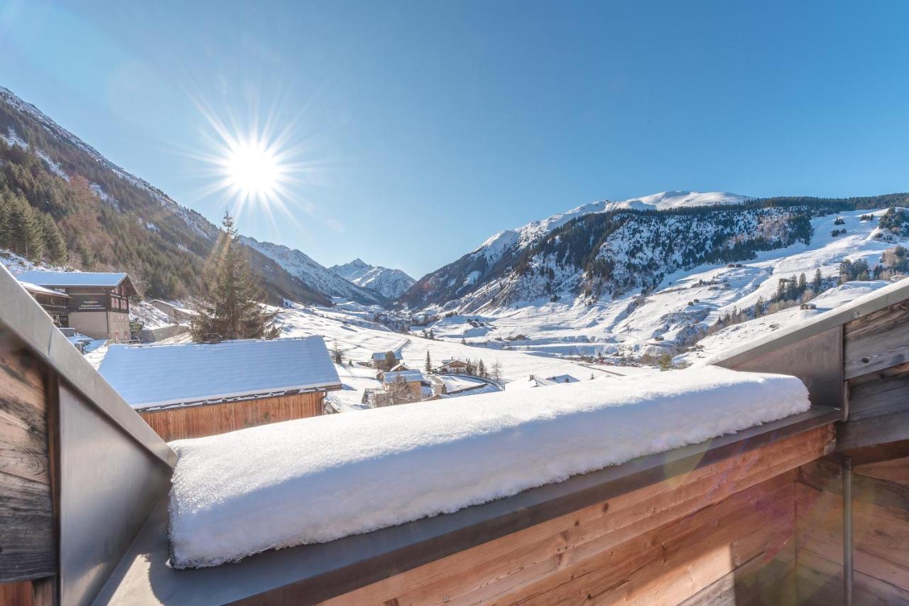 Nostalgie Bed & Breakfast Chraemerhus Curaglia Luaran gambar